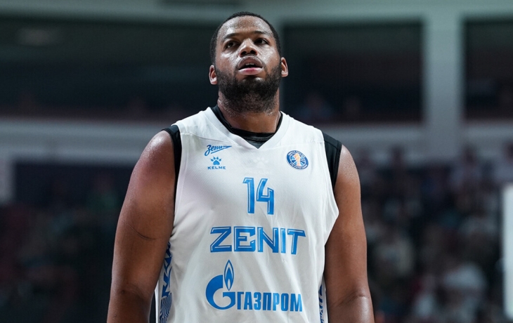 &laquo;Когда наступит нужный момент &mdash; клуб вас проинформирует&raquo;. Паскуаль ответил, почему за &laquo;Зенит&raquo; не сыграл американский баскетболист Спеллмен
