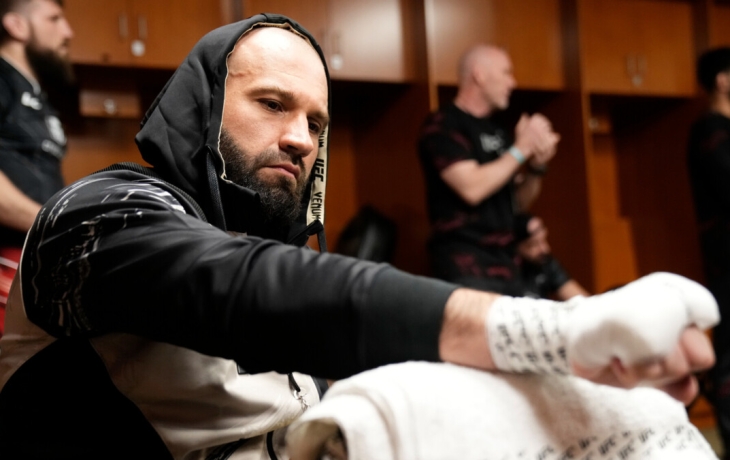 Непобежденный российский боец Мурзаканов дисквалифицирован на полгода из‑за допинга