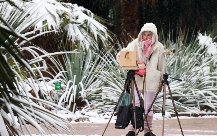 Крым засыпает снегом