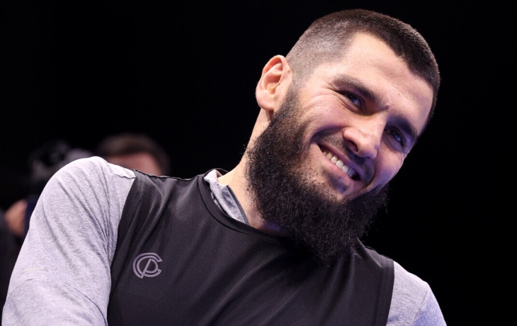 Гассиев и Атаев назвали Бетербиева лучшим боксером 2024 года Гассиев и Атаев назвали Бетербиева лучшим боксером 2024 года