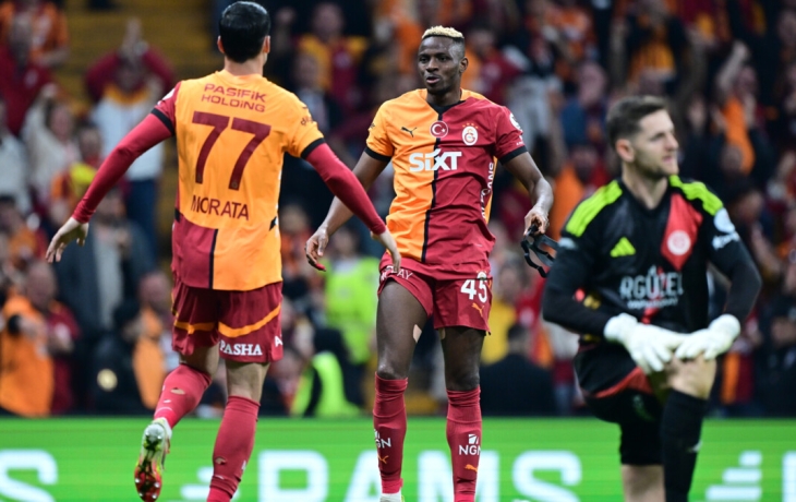 &laquo;Ноттингем Форест&raquo; и &laquo;Манчестер Юнайтед&raquo; поборются за трансфер Осимхена &mdash; СМИ