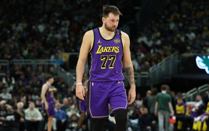 &laquo;Лейкерс&raquo; обыграли &laquo;Мемфис&raquo; в НБА, Дончич набрал 29 очков, Джеймс &mdash; 25