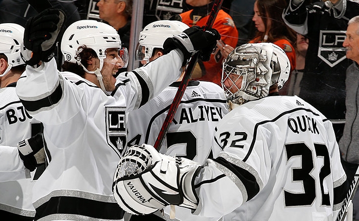 Нападающий &laquo;Лос‑Анджелеса&raquo; Ли забил первую шайбу НХЛ в 2025 году