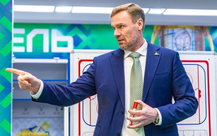 Тренер &laquo;Салавата Юлаева&raquo; &mdash; об игре Яна: &laquo;Плей‑офф &mdash; марафонская дистанция, кто‑то должен разрезать собой воздух, как в пелотоне&raquo;