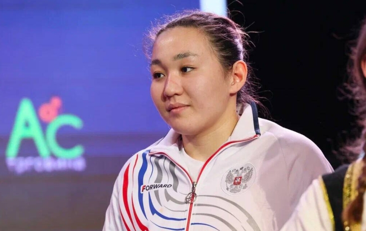 Боксер Меденова посвятила победу на чемпионате мира своей семье