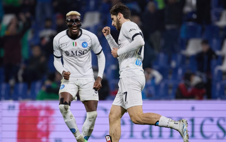 «Манчестер Юнайтед» намерен приобрести трех полевых игроков – СМИ «Манчестер Юнайтед» намерен приобрести трех полевых игроков – СМИ