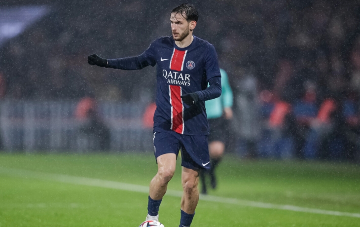 &laquo;ПСЖ&raquo; сыграл вничью с &laquo;Реймсом&raquo; в матче чемпионата Франции, Кварацхелия дебютировал и отдал голевой пас