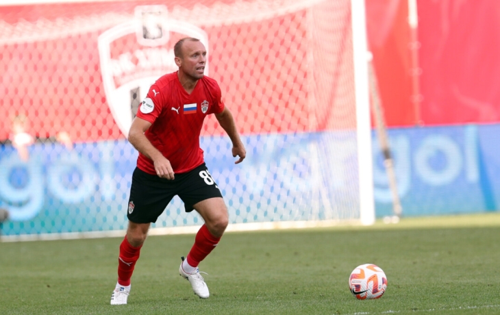 «Желание у меня есть и играть, и тренировать». Глушаков — о возможном назначении в «Химки» «Желание у меня есть и играть, и тренировать». Глушаков — о возможном назначении в «Химки»