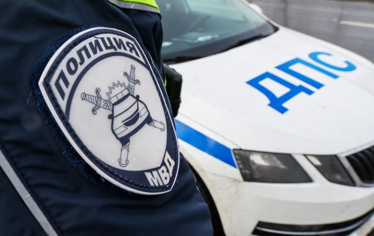 Грузовик с токсичной жидкостью перевернулся в Новосибирской области