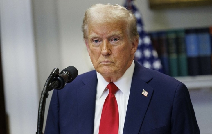 Трамп послал Макрону &laquo;черную метку&raquo; за политическую цензуру Франции