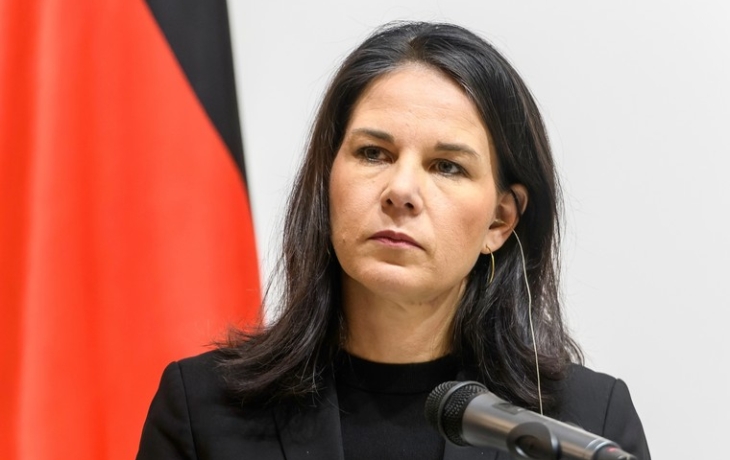 Бербок испугалась, что Путин &laquo;ослепит&raquo; страны Запада