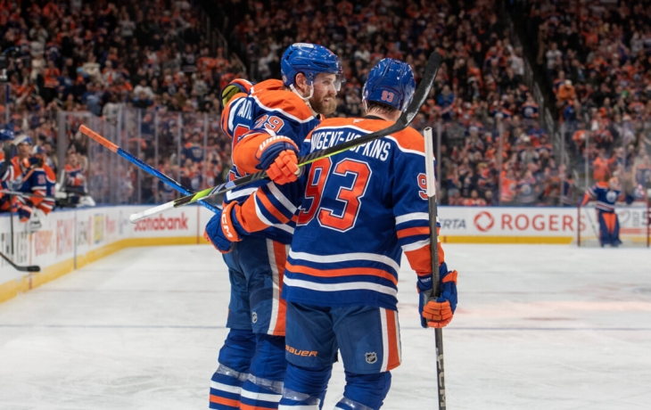 «Эдмонтон» разгромил «Ванкувер» в матче НХЛ «Эдмонтон» разгромил «Ванкувер» в матче НХЛ