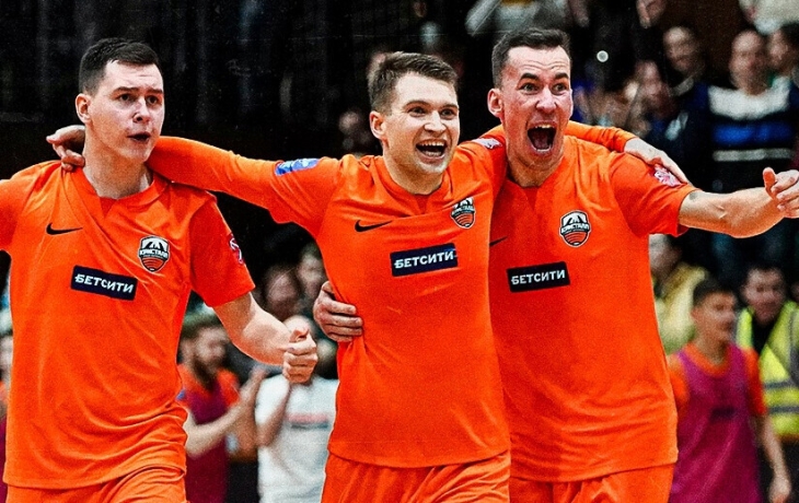 &laquo;Кристалл&raquo; прервал серию из трех поражений в чемпионате России по футзалу, обыграв &laquo;Синару&raquo;