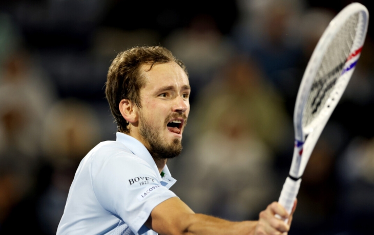 Медведев вышел в третий круг теннисного турнира в Индиан‑Уэллсе