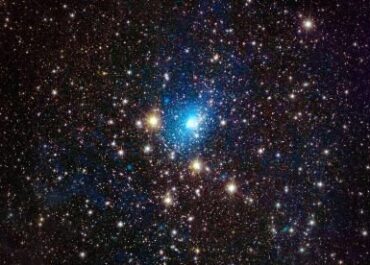 Открытие горячего газа в скоплении галактик Abell 2390: новое изображение от миссии космического телескопа Euclid