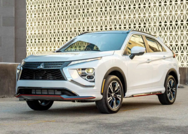 В РФ привезли партию новеньких Mitsubishi Eclipse Cross 2024