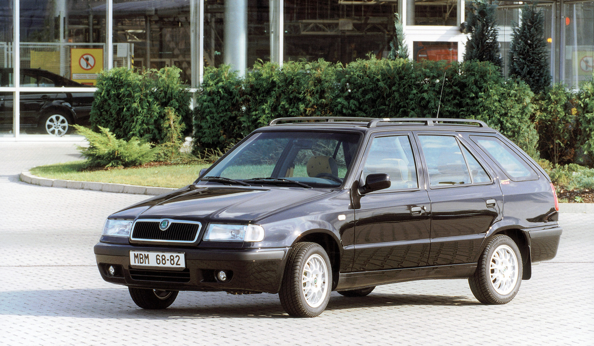 30 лет Skoda Felicia: история одной из первых массовых иномарок в России