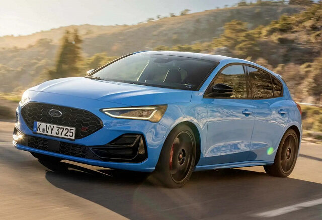 Ford отказалась от бестселлеров Mondeo, Fiesta и «скучного» Focus, а теперь компания увольняет тысячи сотрудников